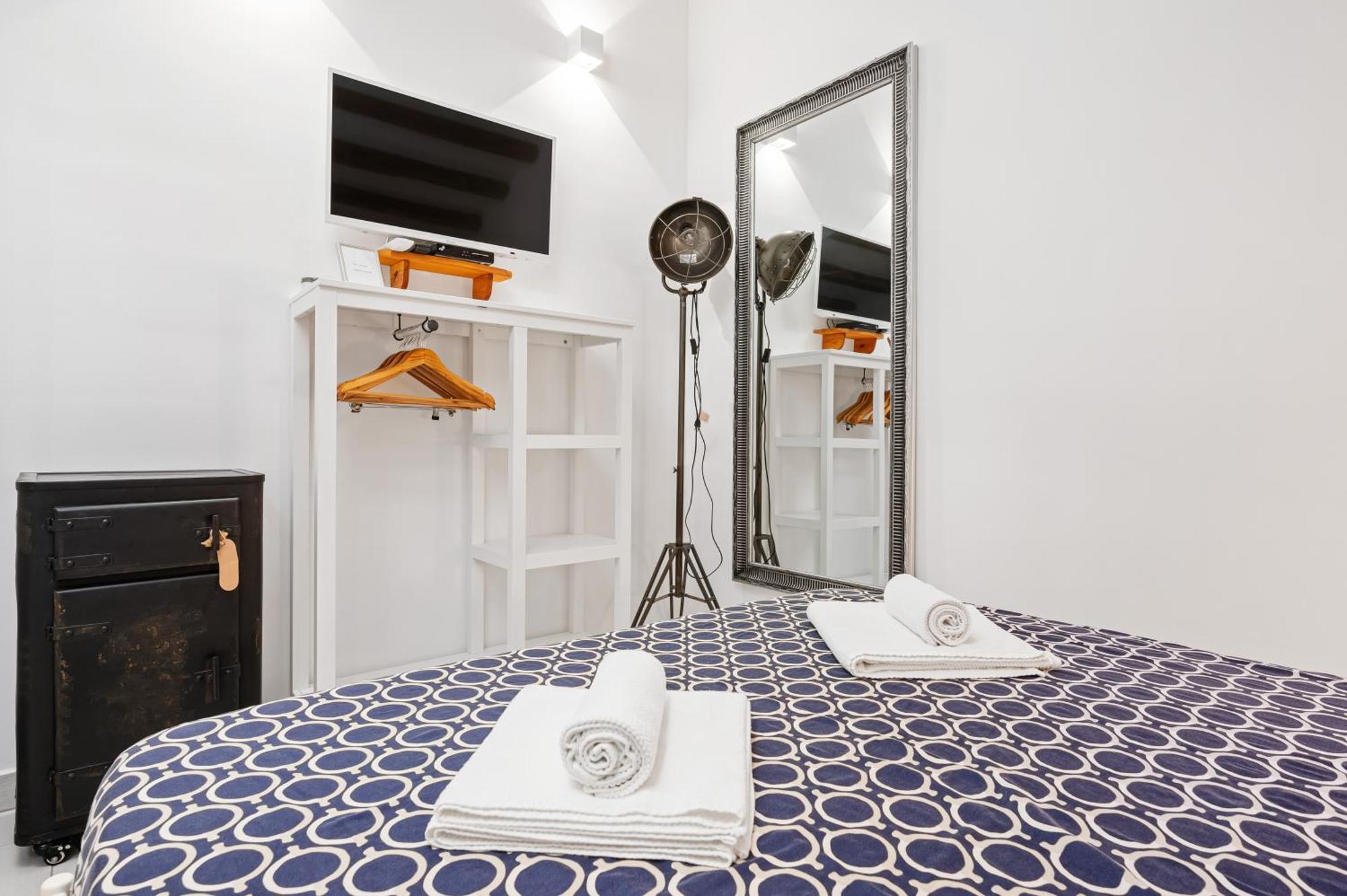 Studio Apartman Tutto Bene ロヴィニ エクステリア 写真