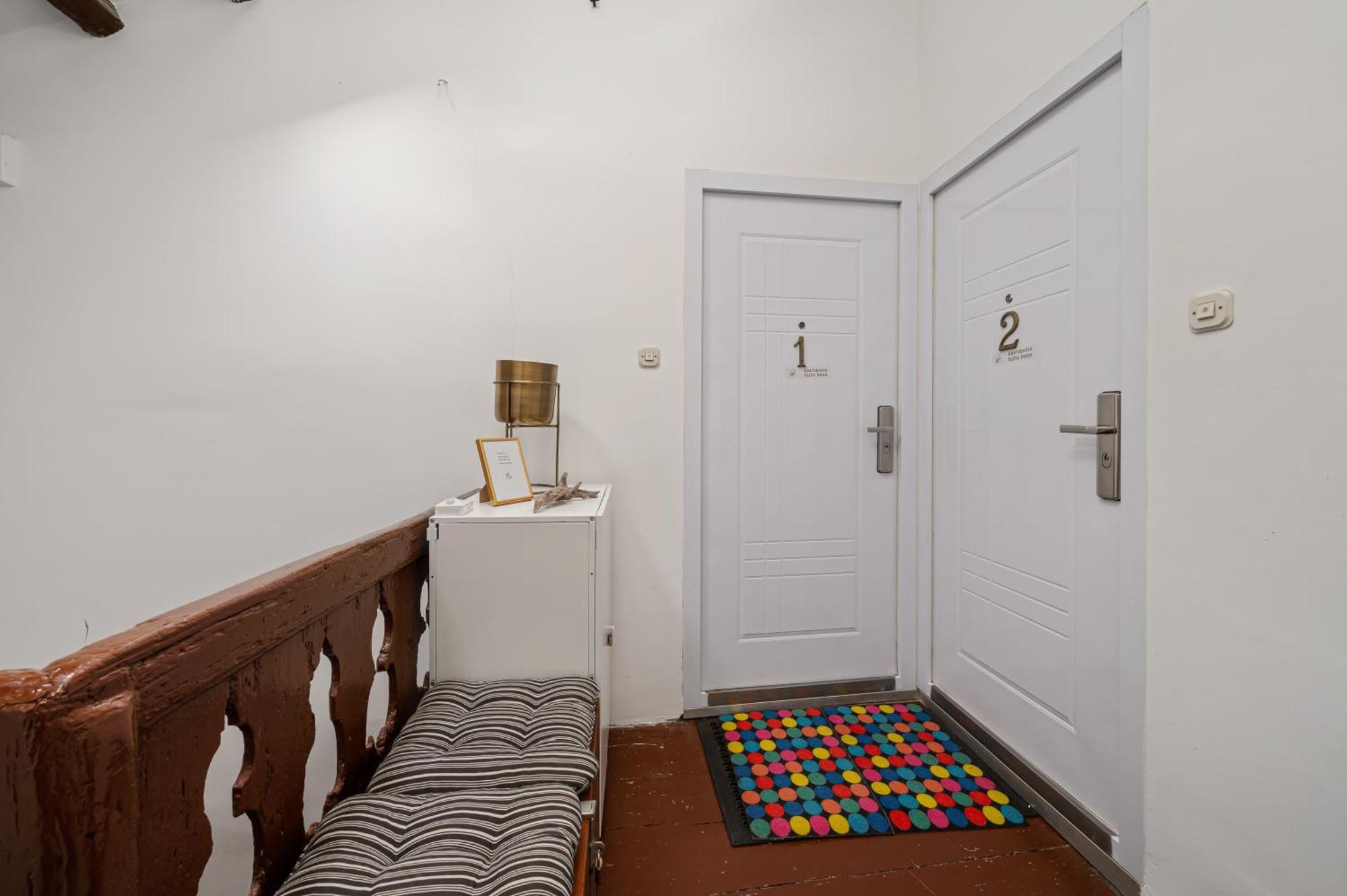 Studio Apartman Tutto Bene ロヴィニ エクステリア 写真